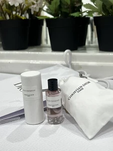 Dior Oud Ispahan Eau De Parfum 7.5ml Travel Size + cotton Pouch + Dior Giftbag - Picture 1 of 5