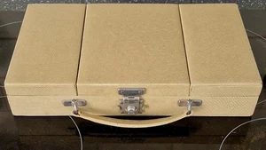 Estuche tocador de viaje de colección para damas de mediados del siglo XX con espejo embotellado y frascos LEER - Imagen 1 de 13