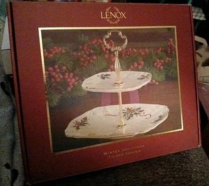 Lenox Winter Greetings Tiered Server 24 Karat Gold - Picture 1 of 4