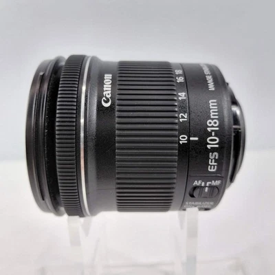 Lente Canon 10-18 mm f/4,5-5,6 IS STM Foto 1 de 4