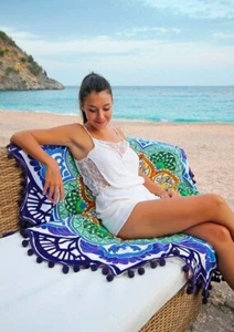 Asciugamano da bagno rotondo in nappa con stampa poligonale tappetino yoga - Foto 1 di 10