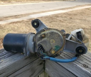 Subaru Front Windshield Wiper Motor WM-7228-2S Outback 1998 and Others OEM - Picture 1 of 5