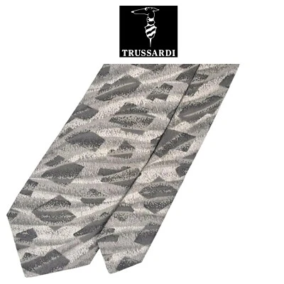 Gravata Trussardi cinza prata padrão geométrico abstrato textura seda Itália gravata - Imagem 1 de 4