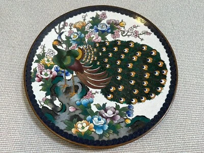 Prato vintage japonês esmalte cloisonne detalhe pavão e flores, 7" diâmetro - Imagem 1 de 4