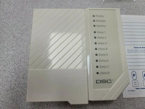 DSC PC1555RKZ POR Portuguese - Spanish 8 Zone LED PowerSeries Keypad NEW! - Picture 1 of 6