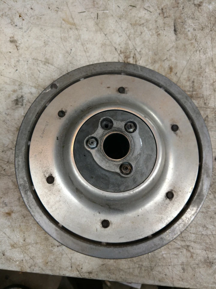 Ski Doo 2003 MXZ 700 SECONDARY CLUTCH 04 05 06 07 08 09 10 RW1596 - Image 1 of 3