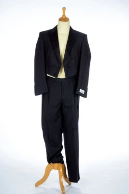 Frack, Frackanzug, Gesellschaftsbekleidung, Anlaßbekleidung, Hochzeitsbekleidung - Bild 1 von 4