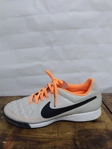Nike Tiempo Gino Leather TF US 8.5 UK 7.5 631284 008 Soccer Futsal Shoes - Picture 1 of 7