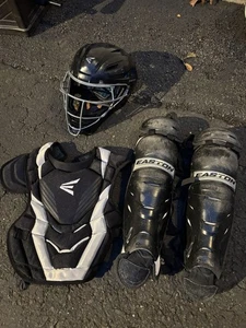 Easton Elite X  Youth Catchers Gear Set Ages 9-12 Helmet Chest Protector Shins - Picture 1 of 7