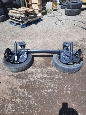 2023 Ford Transit Connect Rear Crossmember Subframe OEM Foto 1 de 4