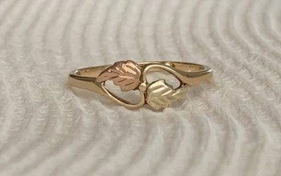 Anillo Doble Hoja Oro Colinas Negras 10k Vintage Damas - Talla 6.5 Foto 1 de 4