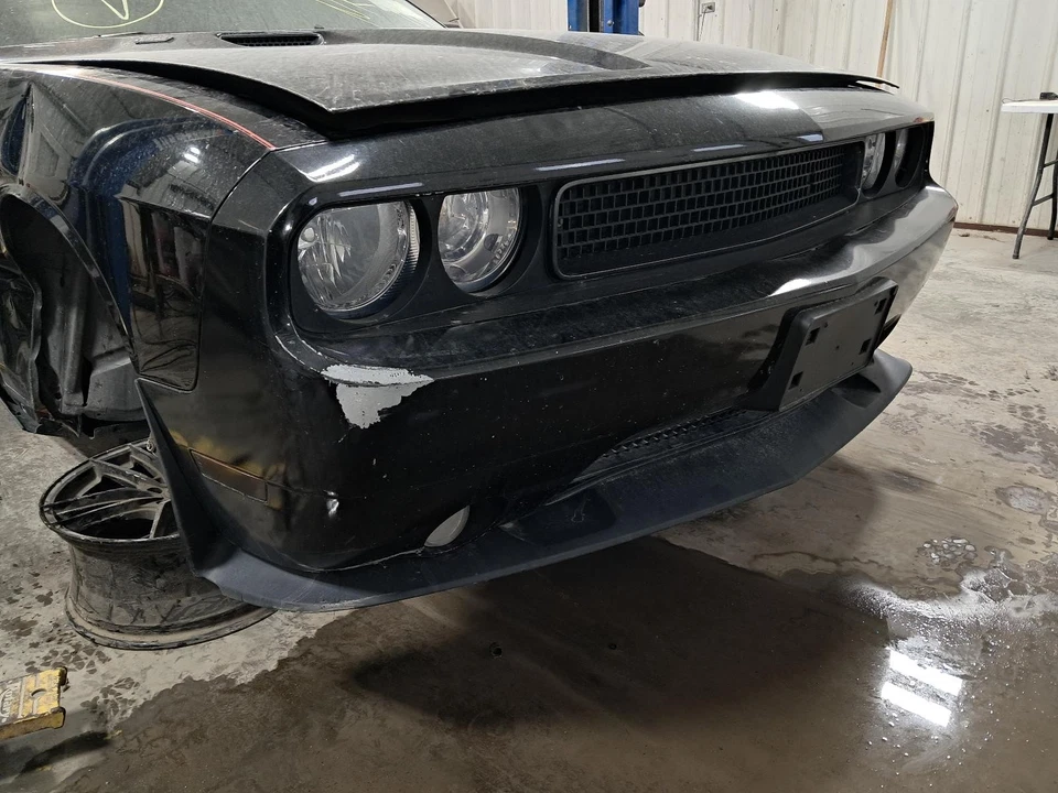 Luz de conducción usada se adapta a: Dodge Challenger 2014 grado de conducción antiniebla A Foto 1 de 4