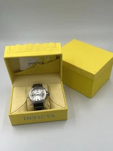 Invicta Trinite Night Glow Modelo No. Correa de cuero 1110 Diver 100 m - necesita batería - Imagen 1 de 15