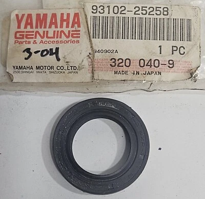 1 NUEVO sello de aceite genuino 1980-1985 Yamaha YZ YZ125 YZ100 SD OEM 93102-25258 NOS Foto 1 de 3