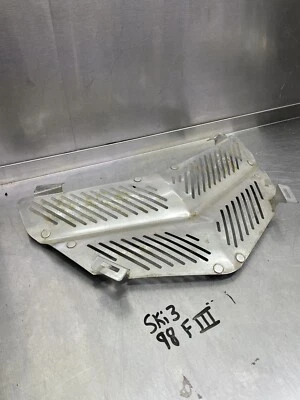 98 SKI DOO Formula iii 700 800 MACH Z 1 TRIPLE capó moldura parrilla pantallas aire frío Foto 1 de 4