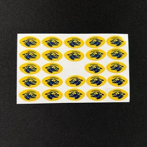 Michigan Wolverines - 12 juegos de mini calcomanías de premio casco de fútbol americano - Imagen 1 de 1