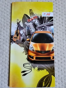 Honda 2009 Fit Sales Brochure Catalog Booklet - Picture 1 of 4