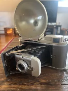Vintage Polaroid Land Camera Model 80A BC Light Flash Untested - Picture 1 of 12
