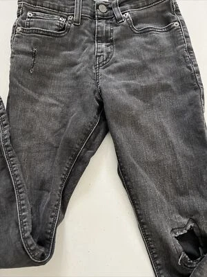 Pantalones de mezclilla cónicos desgastados lavado medio Denizen de Levi's para niño talla 10 regular Foto 1 de 4
