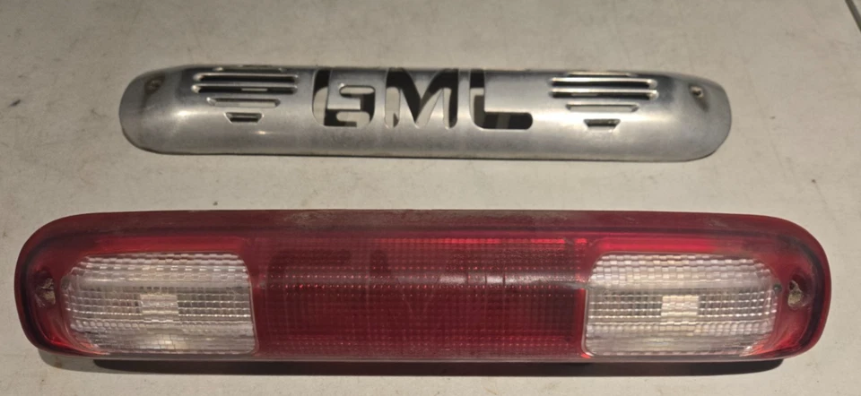 1999-2006 GMC Sierra High Mount Brake Light Assembly - Image 1 of 3