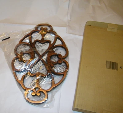 Pampered Chef "Round Up From the Heart" 2009 Kitchen Trivet Copper tone NEW NOS - Image 1 of 4