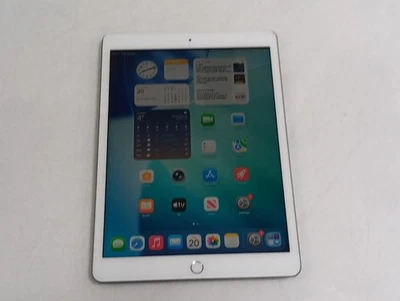 Apple iPad 8th Gen A2429 32GB Silver Tablet - Image 1 of 4