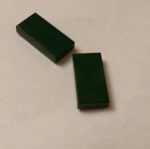 Lego x2 Dark Green 1x2 Smooth Finishing Tiles, 3069 (028-431) - Picture 1 of 1