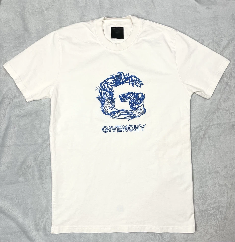 Camiseta para hombre Givenchy bordada azul G calce ajustado talla pequeña 100 % algodón Foto 1 de 4