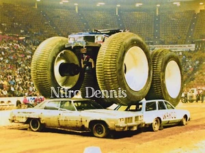 BIGFOOT 4x4 FORD Photo 8x10 Original MONSTER Truck CRUSHER NHRA from the 80’s - Picture 1 of 1