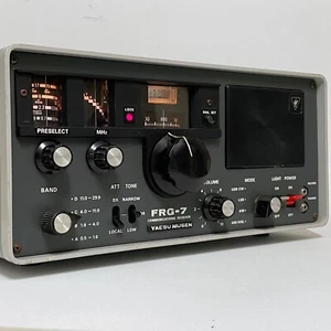 Receptor de comunicaciones vintage Yaesu Musen FRG-7 - BCL - onda corta - radioaficionado - Imagen 1 de 17