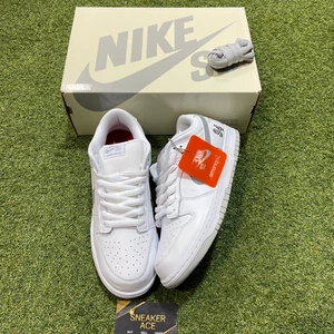 White Metallic Silver Supreme Dunk Low SB: 11 - Picture 1 of 5