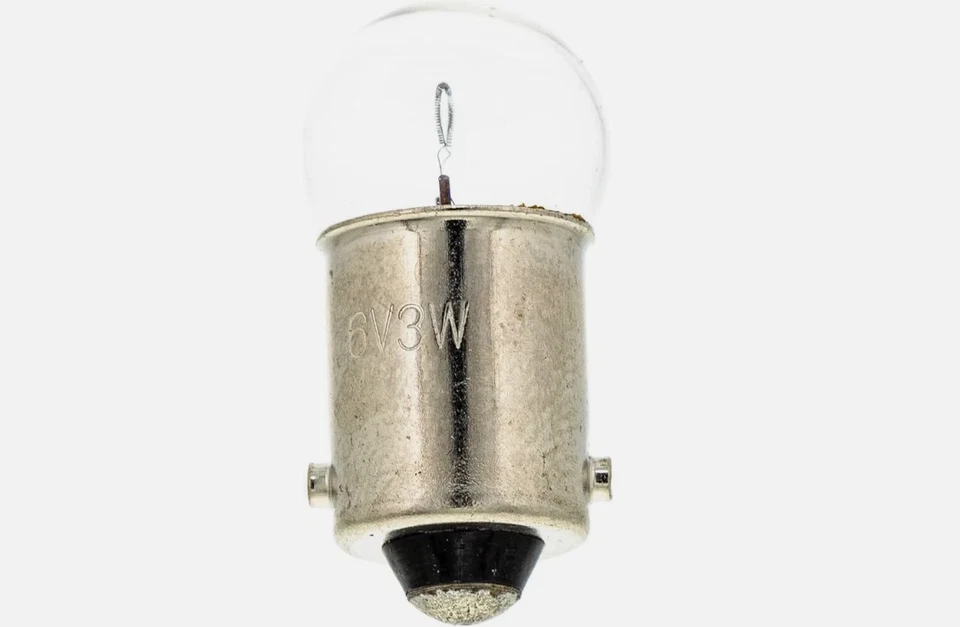 Bombilla de tablero OEM HONDA ATC90 ATC70 CT70 CT110 XL100 CA110 6V 3W CANTIDAD: 3 34902-202-000 Foto 1 de 1