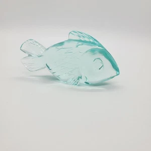 Estatuilla pisapapeles pez verde aguamarina soplado a mano de vidrio artístico - Imagen 1 de 16