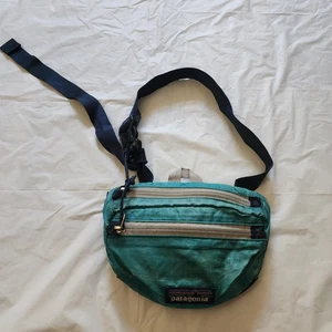Patagonia Small Belt Teal Fannypack Mini Hip Pack Light Weight Travel Bag - Picture 1 of 7