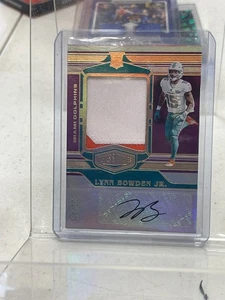 2020 Targhe e Toppe Rookie Viola/25 Lynn Bowden Jr RPA Patch Auto RC - Foto 1 di 2