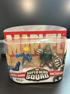 Marvel Super Hero Squad INVISIBLE WOMAN & DR DOOM 2 Pack SELLADO (Dañado) Foto 1 de 4