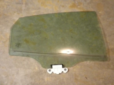 15 16 17 Chrysler 200 RH - Passengers Side Rear Door Window Glass GENUINE OEM - Image 1 of 3