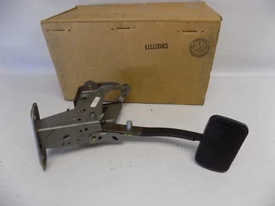 New OEM 2001-2007 Ford Taurus Sable Fixed Brake Pedal Assembly Part 1F1Z2455AA - Image 1 of 3