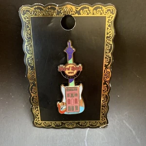 Hard Rock Cafe Venice Building Core Guitar Pin - Bild 1 von 3