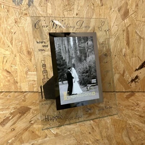 Sixtrees Glass Photo Picture Frame 4 x 6"- Our Wedding Day - Picture 1 of 7