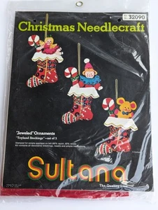 Sultana Weihnachten Handarbeit Schmuck Ornamente Kit "Spielzeugland Strümpfe" Neu aus altem Lagerbestand - Bild 1 von 4