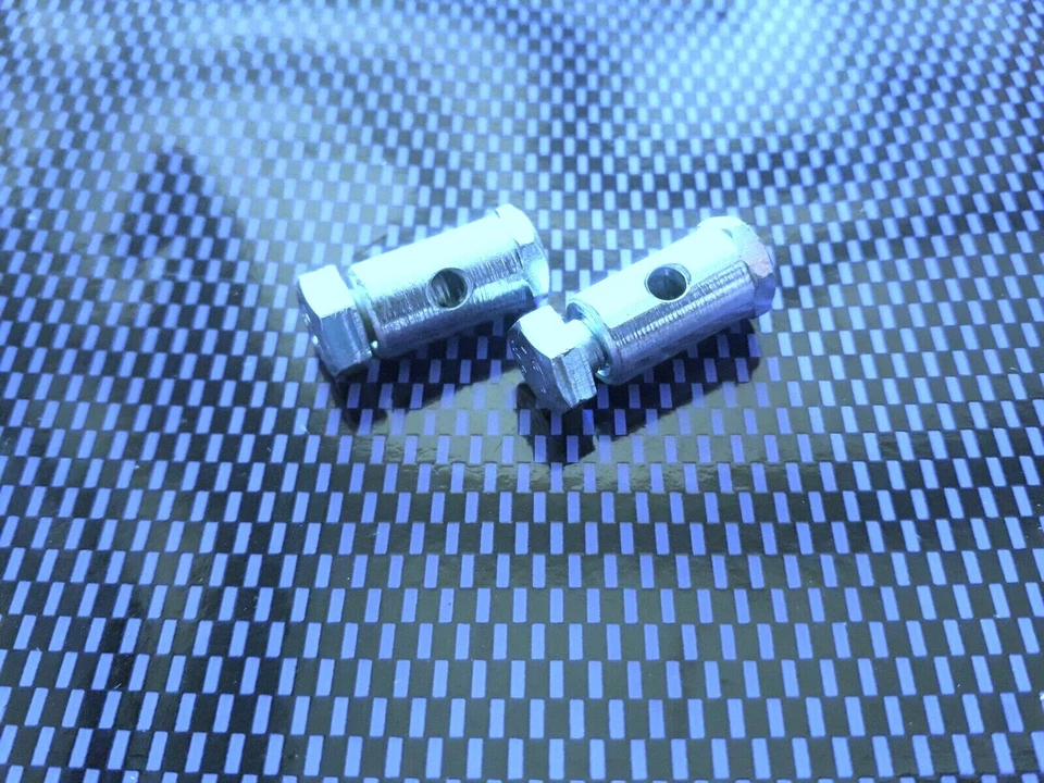 2 SERRES CÂBLE DE FREIN CYLINDRIQUE 8mm MOBS MBK 51 ELECT MOTOBEC PEUGEOT 103.. - Immagine 1 di 1