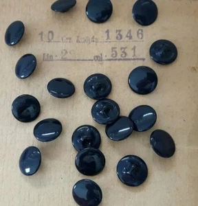 ♥Nr.112- 30 Stück tolle alte Glasknöpfe glänzend lilaschwarz DM 11 mm♥ - Bild 1 von 1