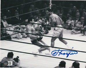 JOE FRAZIER Signed In the Ring 8x10 PHOTO Beckett Authentic BAS - Picture 1 of 2