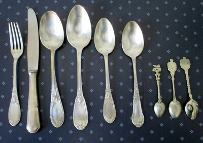 ARGENTERIE ANCIENNE lot de 9 PIECES BEL ASPECT CUILLERES , FOURCHETTES, COUTEAU - Photo 1/4