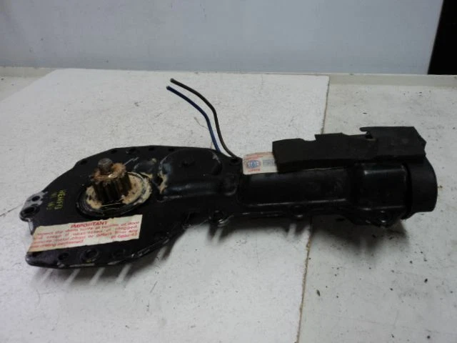 96 CENTURY POWER WINDOW MOTOR - Image 1 of 2