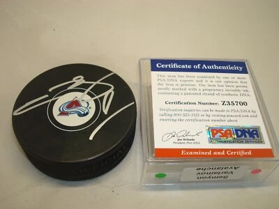 Disco de hockey autografiado por Semyon Varlamov Colorado Avalanche certificado de autenticidad PSA/ADN 1B Foto 1 de 3