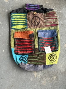 Mochila Multicolor Nepal 18 pulgadas Boho Peace Sign Hippi Cordón Años 60 Retro - Imagen 1 de 5