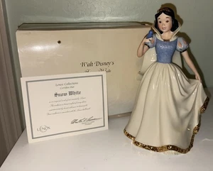 Lenox Disney Showcase Collection Snow White Blue Bird Figurine Porcelain - Picture 1 of 16