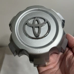 2003 GENUINE OEM TOYOTA 4Runner center cap 42603-35820 , 69427 , 16" - Picture 1 of 12